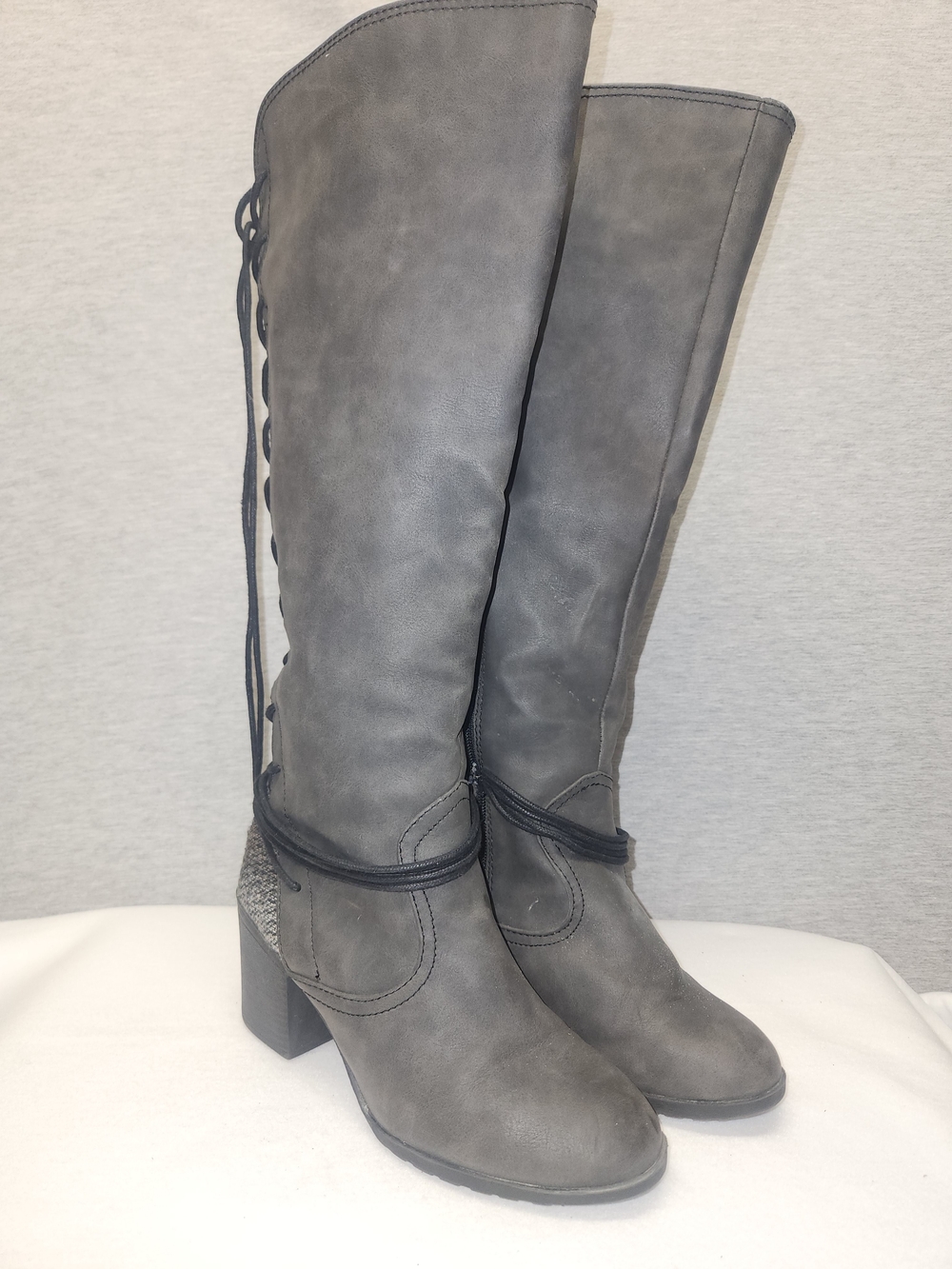 BKE Gray Under Knee-High Women's Boots - Classic Tall Fashion Boot
